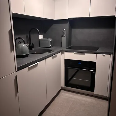 Karmen 2 Modern On The Apartman