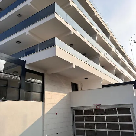 Karmen 2 Modern On The Апартаменти Задар